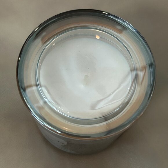 NWT Hand Poured Patchouli Oud Candle - Picture 7 of 7